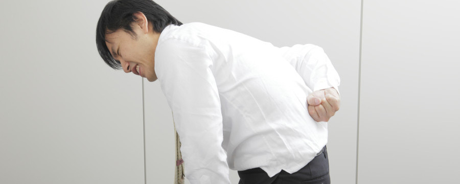脊柱管狭窄症　男性　腰の痛み